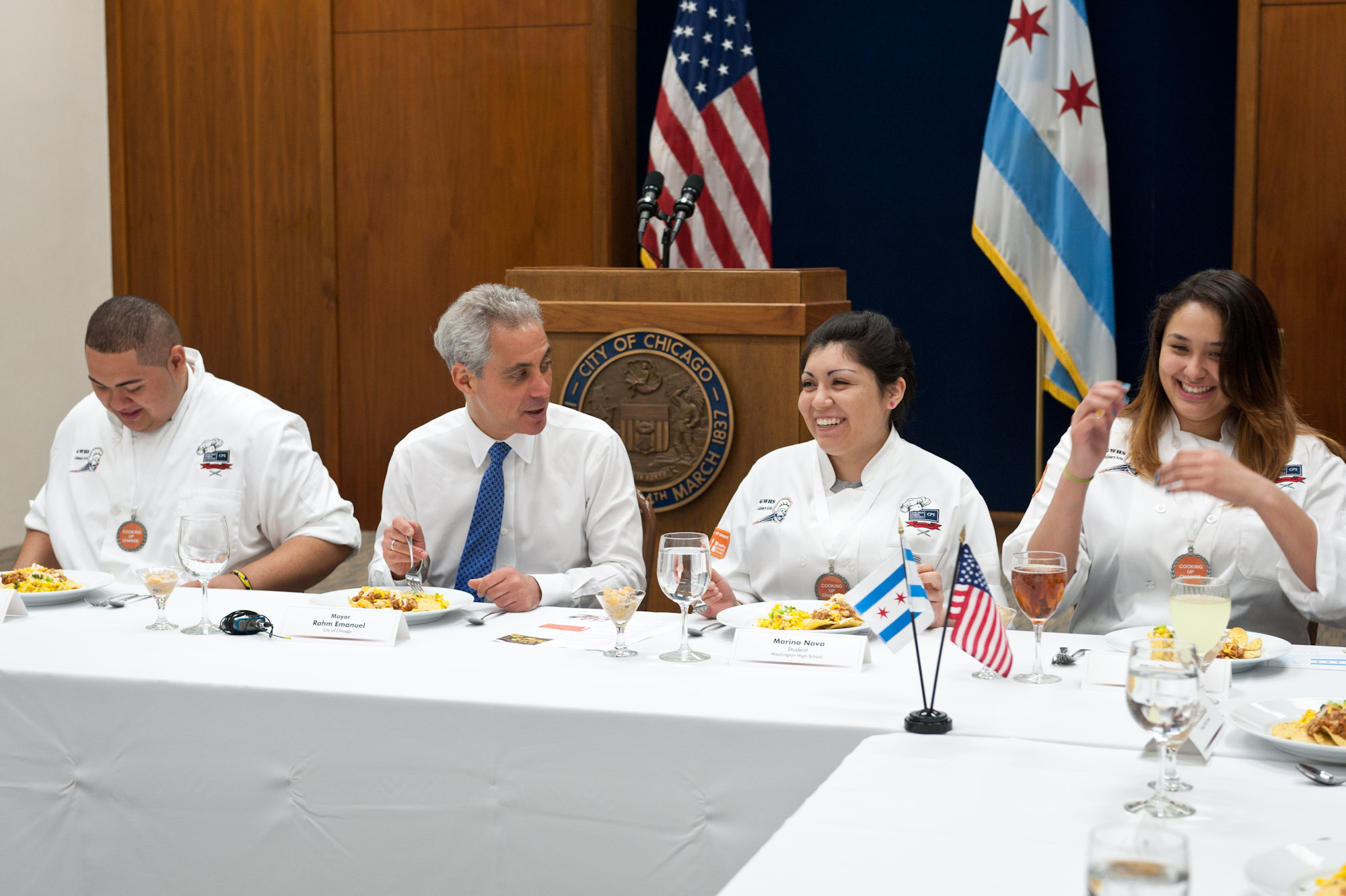 Mayor Rahm Emanuel Joins Students from George Washington High School, Winners of an Honorable Mention for Best Presentation in “Cooking up Change” Healthy Cooking Contest in Washington D.C.